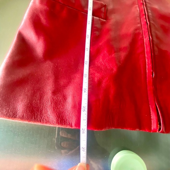 ♥️Deep Red/Burgundy VINTAGE Leather Jacket! Appx a size 6–8 **See measurements♥️ - Picture 15 of 17